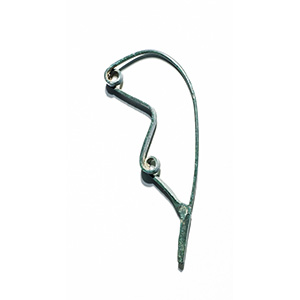Bronze serpentine-type fibula 8th ... 