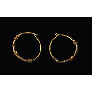 Pair of gold earrings 1st - 2nd ... 