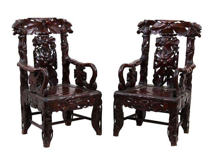 A PAIR OF CARVED HARDWOOD ... 