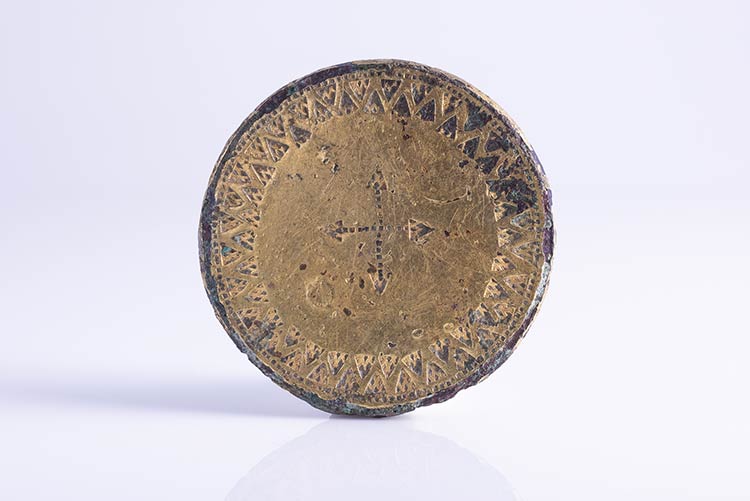 Medieval gilt button with cross, ... 