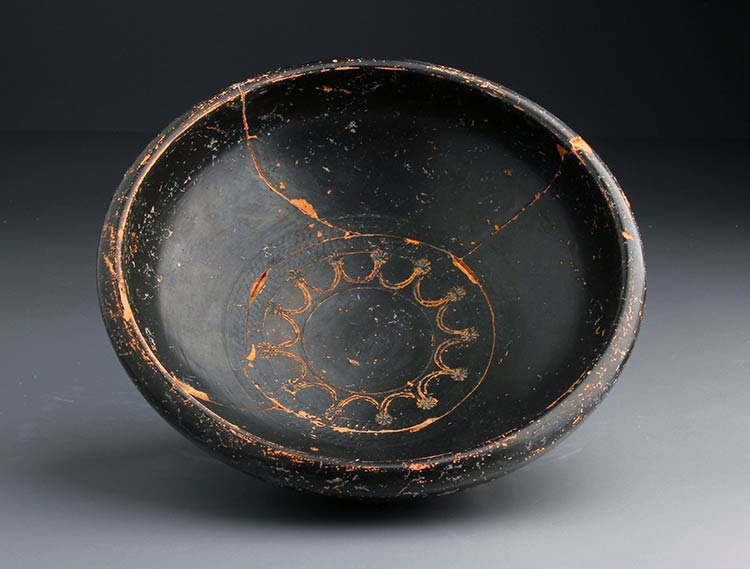 Etruscan black glazed bowl des ... 