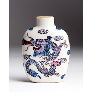 Painted porcelain snuff bottle; XX ... 