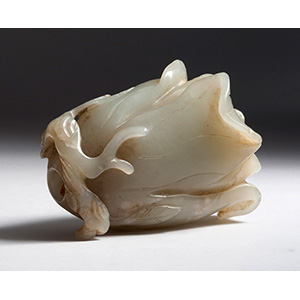 Carved jade snuff bottle;
XX ... 