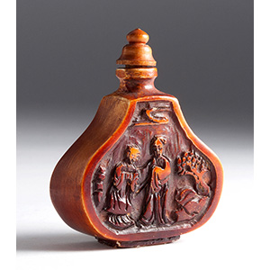 Carved Ivory snuff bottle;
XX ... 