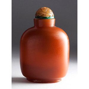 Agate snuff bottle;
XX Century; ... 