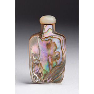 Morther of pearl snuff bottle; XX ... 