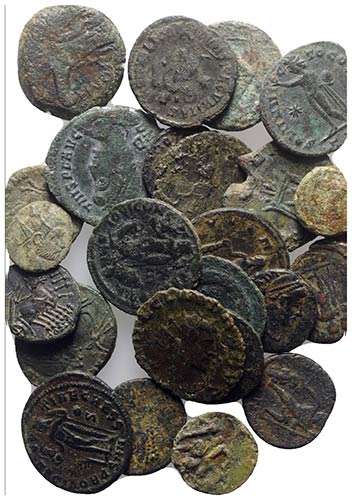 Lot of 25 Late Roman Æ coins, to ... 