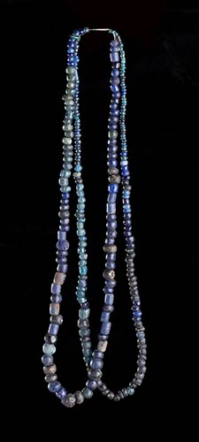TWO GLASS BEADS NECKLACES53 cm the ... 
