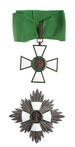 Hungary, Grand Officer set, breast ... 