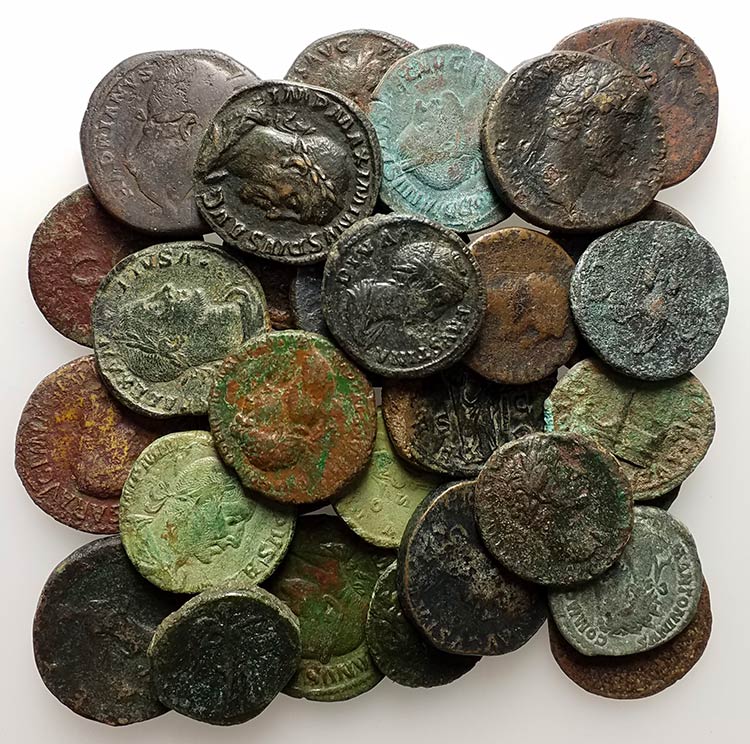 Lot of 30 Roman Imperial Æ coins, ... 