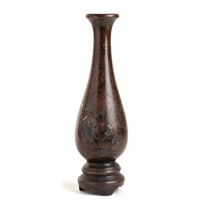 A SILVER INLAID BRONZE BOTTLE VASEChina, ... 