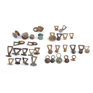 Collection of thirty-three Roman bronze ... 