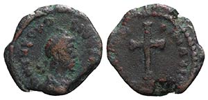 Theodosius II (402-450). Æ (10mm, 1.05g). ... 