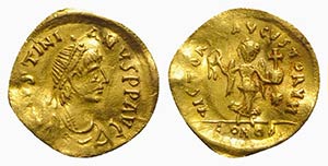 Justinian I (527-565). AV Tremissis (13.5mm, ... 