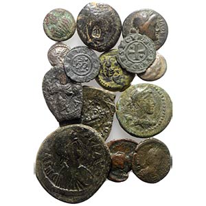 Mixed lot of 15 Greek, Byzantine and ... 