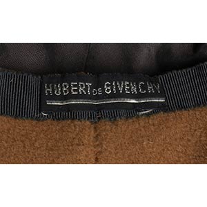 HUBERTH DE GIVENCHY WOOLD HATLate ... 
