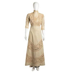 TEA LACE AND ORGANDY DRESS1907 caIvory lace, ... 