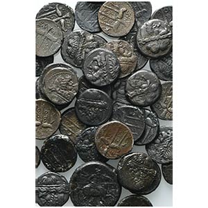 Sicily, lot of 50 Greek Æ coins, to be ... 