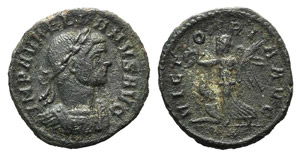 Aurelian (270-275). Æ Denarius (18mm, ... 