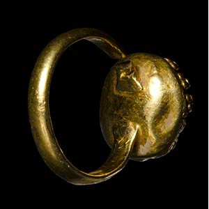 An eastern greek gold ring set ... 