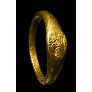 A small roman signet gold ring with bezel ... 