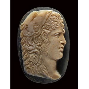 A neoclassical agate cameo. Bust of ... 