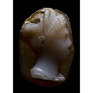 A roman two-layers agate cameo. Bust of ... 