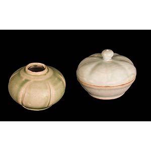 A SMALL QINGBAI BOX AND COVER AND A SMALL ... 