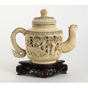A Chinesen ivory teapot - Qing dynasty, 19th ... 