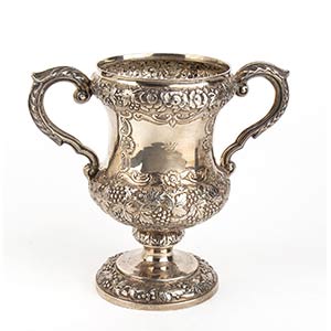 An Irish William IV sterling silver cup - ... 