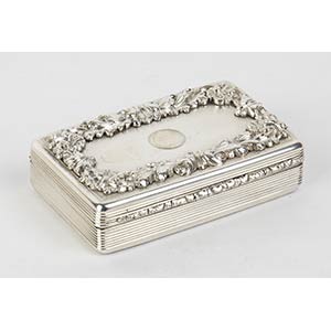 An English Victorian sterling silver snuff ... 