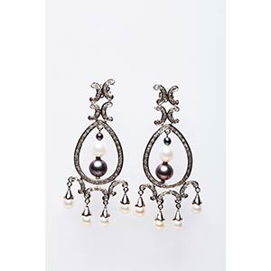 EARRINGS WITH PEARLS AND BRILLIANT ... 