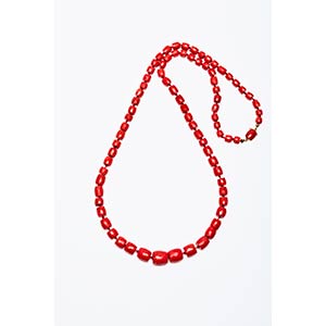 COLLIER WITH FACETED CORAL CYLINDERS  ... 