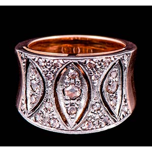 BAND RING WITH DIAMONDS  ... 