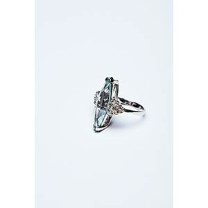 ART DECO RING WITH ... 