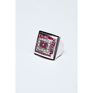 SQUARE RING

Handcrafted  Art ... 