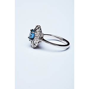 RING WITH SAPPHIRE

Handcrafted ... 