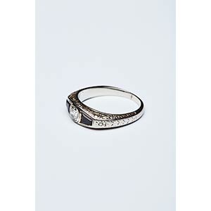 MENS RING WITH DIAMONDS  ... 