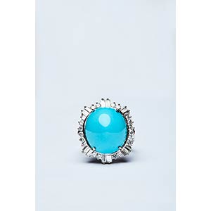 RING WITH PERSIAN TURQUOISE

Ring made in ... 