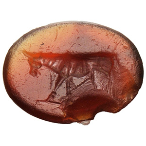 Intaglio su corniola con toro 
I - II secolo ... 
