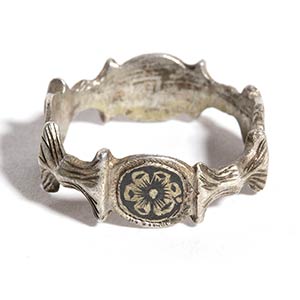 Ancient Silver Ring with Dark Flowered ... 