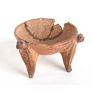 Tripod bowl with Turtles Heads, ... 