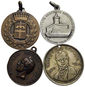 Medaglie - Lotto di 4 medaglie di piccolo ... 