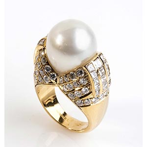 F. Moroni gold ring pearl and diamonds  ... 