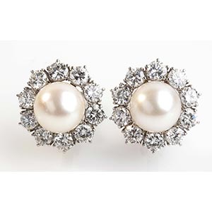 Diamond and pearl gold earrings  very fine ... 