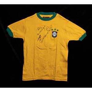 PELE Edson do Nascimento, signed shirt  ... 