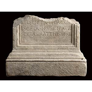 ROMAN MARBLE ALTAR OF THE GENS ... 