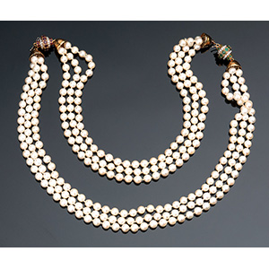Coppia di collane di perle, oro 18K, ... 