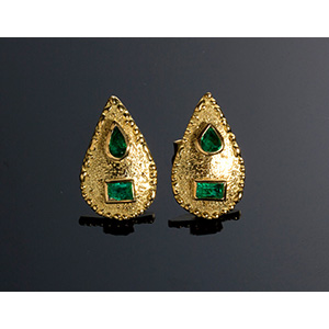 Pair of Vintage 18K gold emerald drop ... 