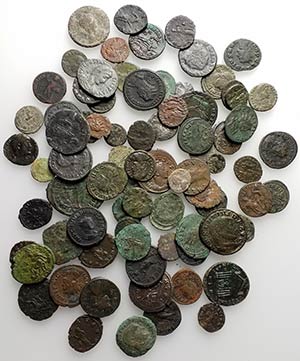 Lot of 80 Roman Imperial Æ coins, to be ... 
